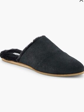 Toms Black Metallic Suede/ Faux Fur Jade Mules, NIB, Size 7 1/2